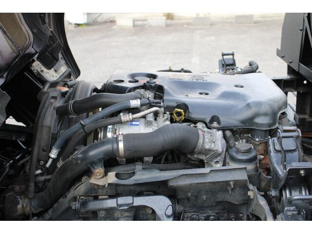 いすゞエルフパッカー車（塵芥車）小型（2t・3t）[写真10]