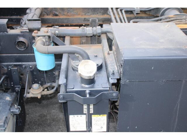 いすゞエルフパッカー車（塵芥車）小型（2t・3t）[写真24]