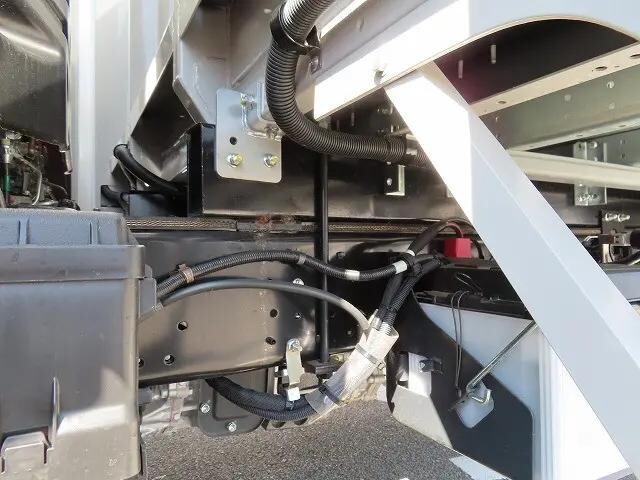 日野デュトロアルミウイング小型（2t・3t）[写真36]