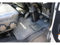 日野レンジャー平ボディ中型（4t）[写真36]