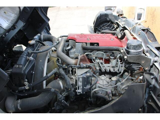 日野レンジャー平ボディ中型（4t）[写真09]