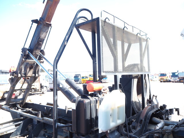 いすゞフォワードコンテナ専用車中型（4t）[写真12]