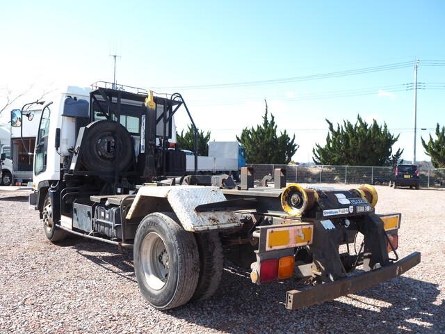 いすゞフォワードコンテナ専用車中型（4t）[写真02]