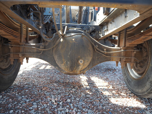 いすゞフォワードコンテナ専用車中型（4t）[写真25]