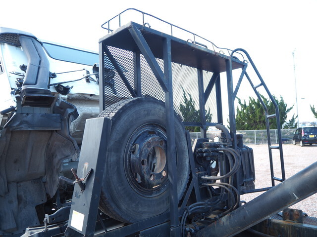 いすゞフォワードコンテナ専用車中型（4t）[写真28]