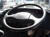 いすゞフォワードコンテナ専用車中型（4t）[写真39]