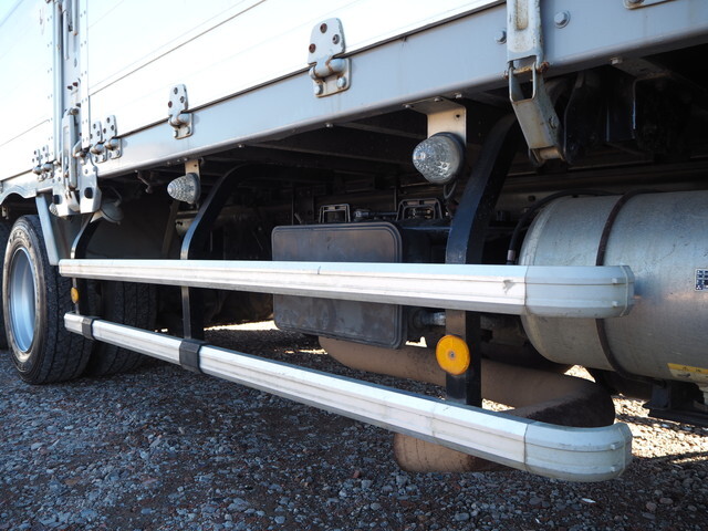 三菱ふそうスーパーグレートアルミブロック大型（10t）[写真12]