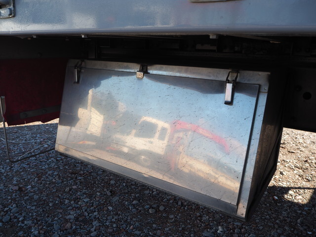 三菱ふそうスーパーグレートアルミブロック大型（10t）[写真15]