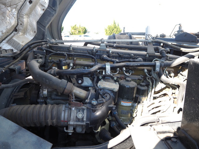 三菱ふそうスーパーグレートアルミブロック大型（10t）[写真24]