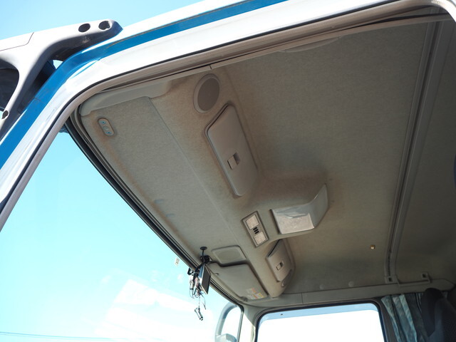 三菱ふそうスーパーグレートアルミブロック大型（10t）[写真32]