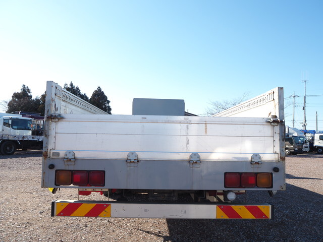 三菱ふそうスーパーグレートアルミブロック大型（10t）[写真04]