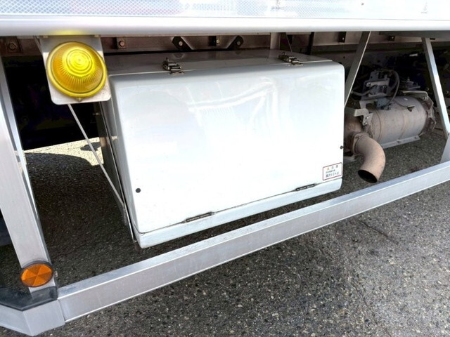 日野レンジャー冷凍車（冷蔵車）中型（4t）[写真17]