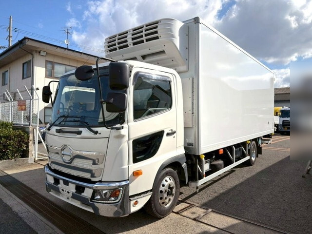 日野レンジャー冷凍車（冷蔵車）中型（4t）[写真03]