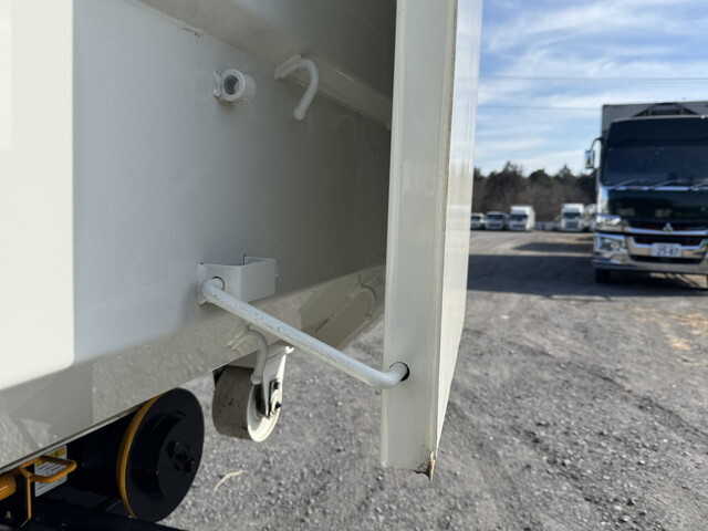 日野デュトロコンテナ専用車小型（2t・3t）[写真12]