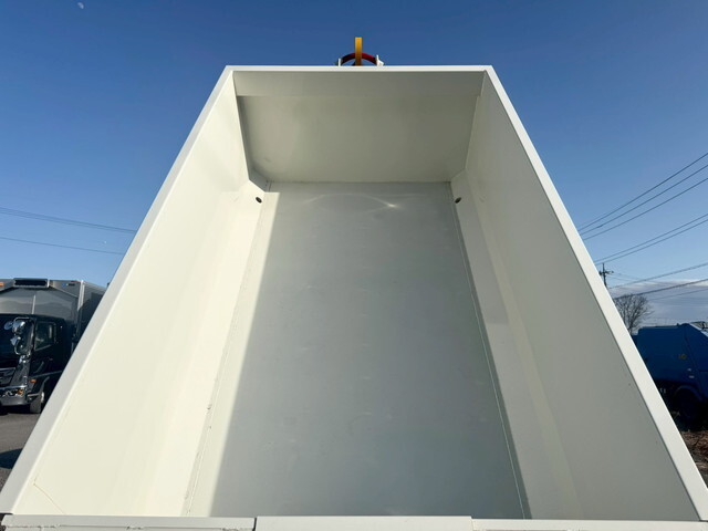 日野デュトロコンテナ専用車小型（2t・3t）[写真17]