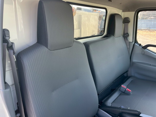 日野デュトロコンテナ専用車小型（2t・3t）[写真27]