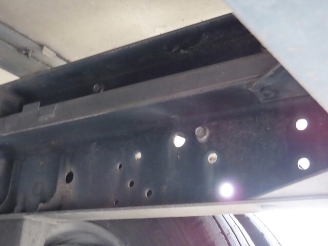 いすゞエルフ冷凍車（冷蔵車）小型（2t・3t）[写真10]