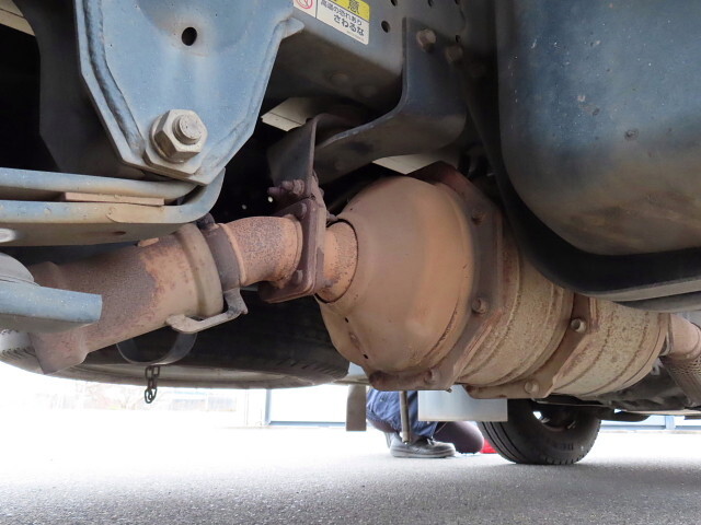 いすゞエルフ冷凍車（冷蔵車）小型（2t・3t）[写真13]