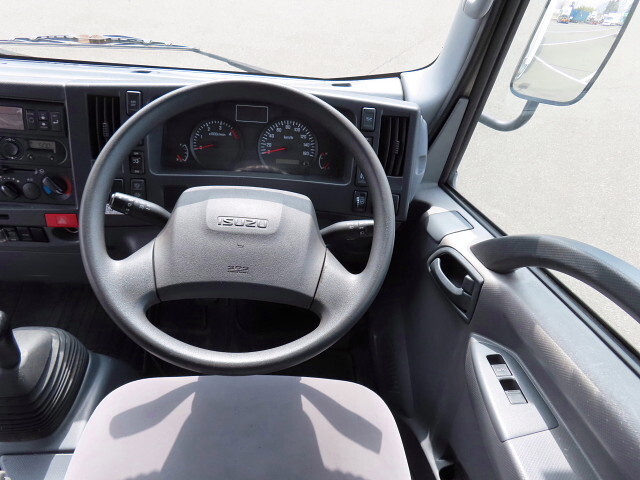 いすゞエルフ冷凍車（冷蔵車）小型（2t・3t）[写真22]