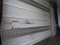 いすゞエルフ冷凍車（冷蔵車）小型（2t・3t）[写真35]