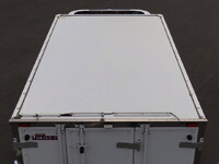 いすゞエルフ冷凍車（冷蔵車）小型（2t・3t）[写真08]