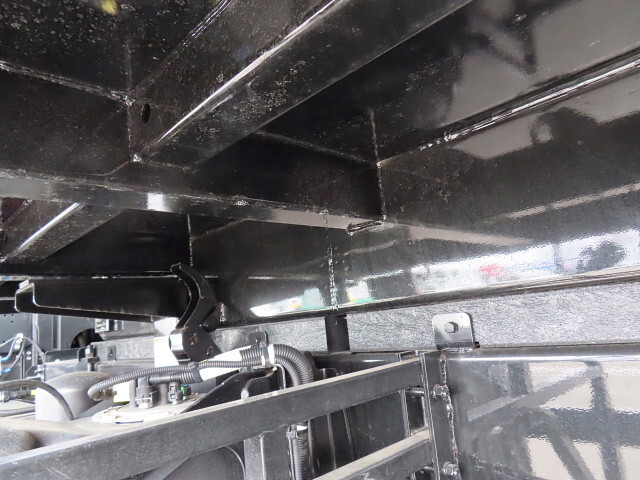 三菱ふそうスーパーグレート深ダンプ（土砂禁ダンプ）大型（10t）[写真13]