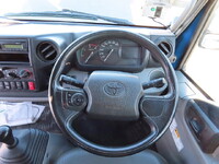 トヨタトヨエースローダーダンプ小型（2t・3t）[写真22]