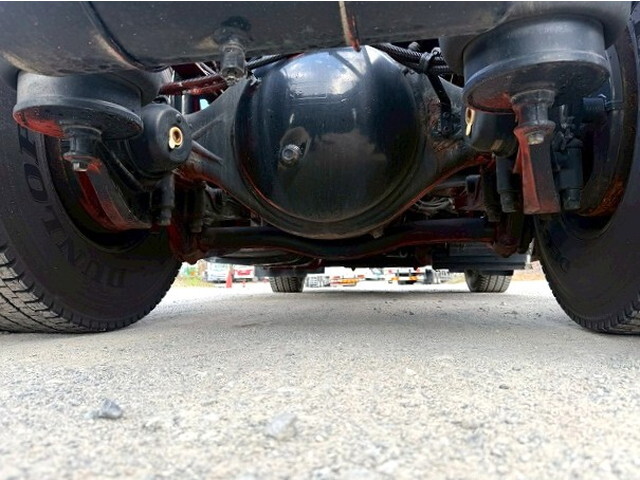 いすゞギガトレーラーヘッド（トラクターヘッド）大型（10t）[写真23]