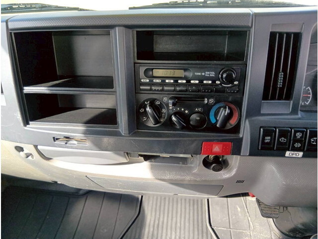 いすゞエルフ高所作業車小型（2t・3t）[写真11]