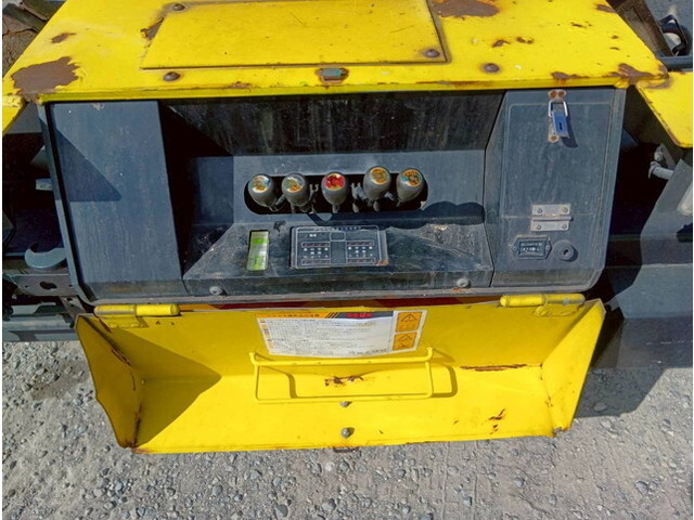 いすゞエルフ高所作業車小型（2t・3t）[写真13]