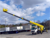 いすゞエルフ高所作業車小型（2t・3t）[写真01]