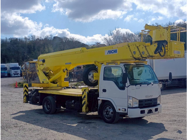 いすゞエルフ高所作業車小型（2t・3t）[写真03]