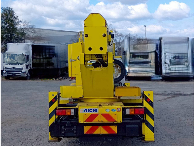 いすゞエルフ高所作業車小型（2t・3t）[写真05]