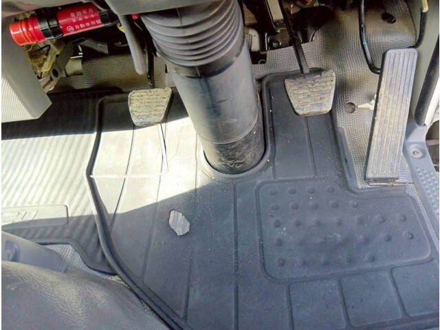 いすゞエルフ高所作業車小型（2t・3t）[写真09]