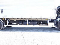 三菱ふそうキャンターアルミウイング小型（2t・3t）[写真19]