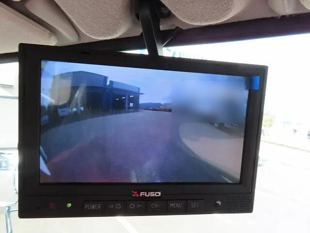 三菱ふそうキャンタークレーン4段小型（2t・3t）[写真17]