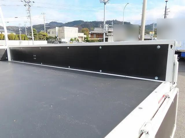 三菱ふそうキャンタークレーン4段小型（2t・3t）[写真22]