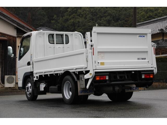 三菱ふそうキャンター平ボディ小型（2t・3t）[写真02]