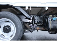 三菱ふそうキャンター平ボディ小型（2t・3t）[写真23]