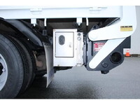 三菱ふそうキャンター平ボディ小型（2t・3t）[写真26]