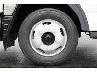 三菱ふそうキャンター平ボディ小型（2t・3t）[写真28]