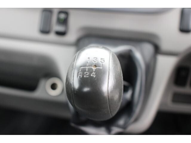 三菱ふそうキャンター平ボディ小型（2t・3t）[写真38]