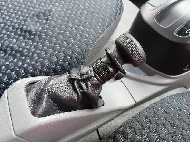 日野デュトロ冷凍車（冷蔵車）小型（2t・3t）[写真18]