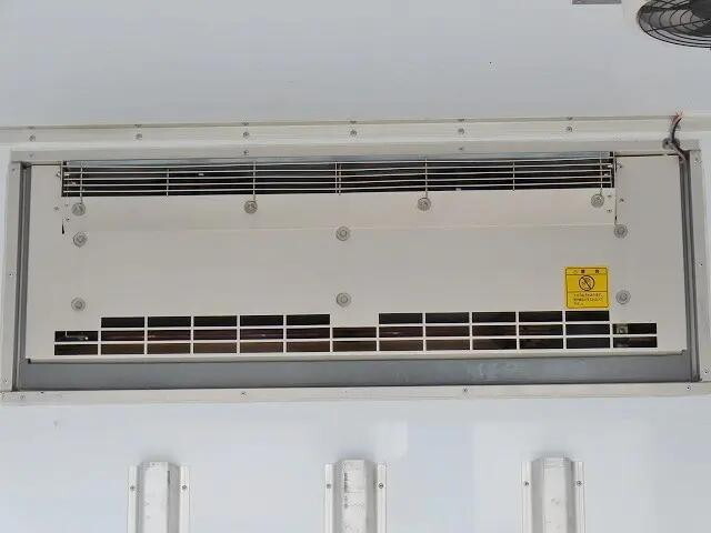 日野デュトロ冷凍車（冷蔵車）小型（2t・3t）[写真24]