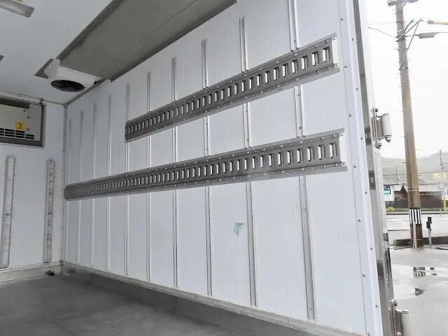 日野デュトロ冷凍車（冷蔵車）小型（2t・3t）[写真26]