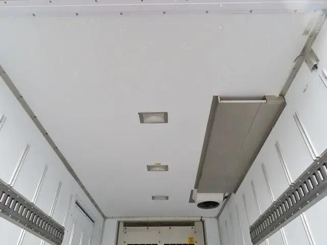 日野デュトロ冷凍車（冷蔵車）小型（2t・3t）[写真27]