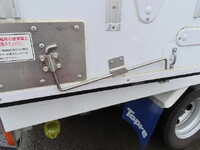 日野デュトロ冷凍車（冷蔵車）小型（2t・3t）[写真32]