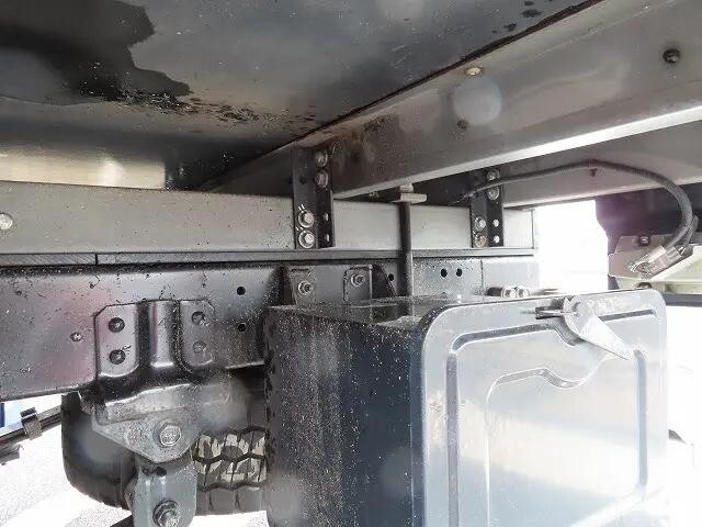 日野デュトロ冷凍車（冷蔵車）小型（2t・3t）[写真35]