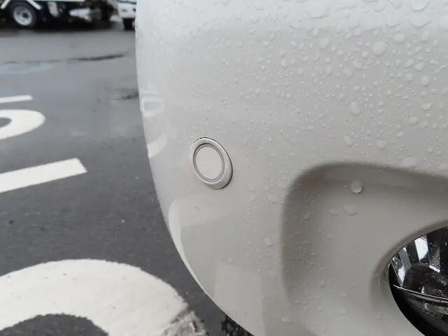 日野デュトロ冷凍車（冷蔵車）小型（2t・3t）[写真08]