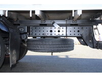 三菱ふそうキャンター平ボディ小型（2t・3t）[写真19]